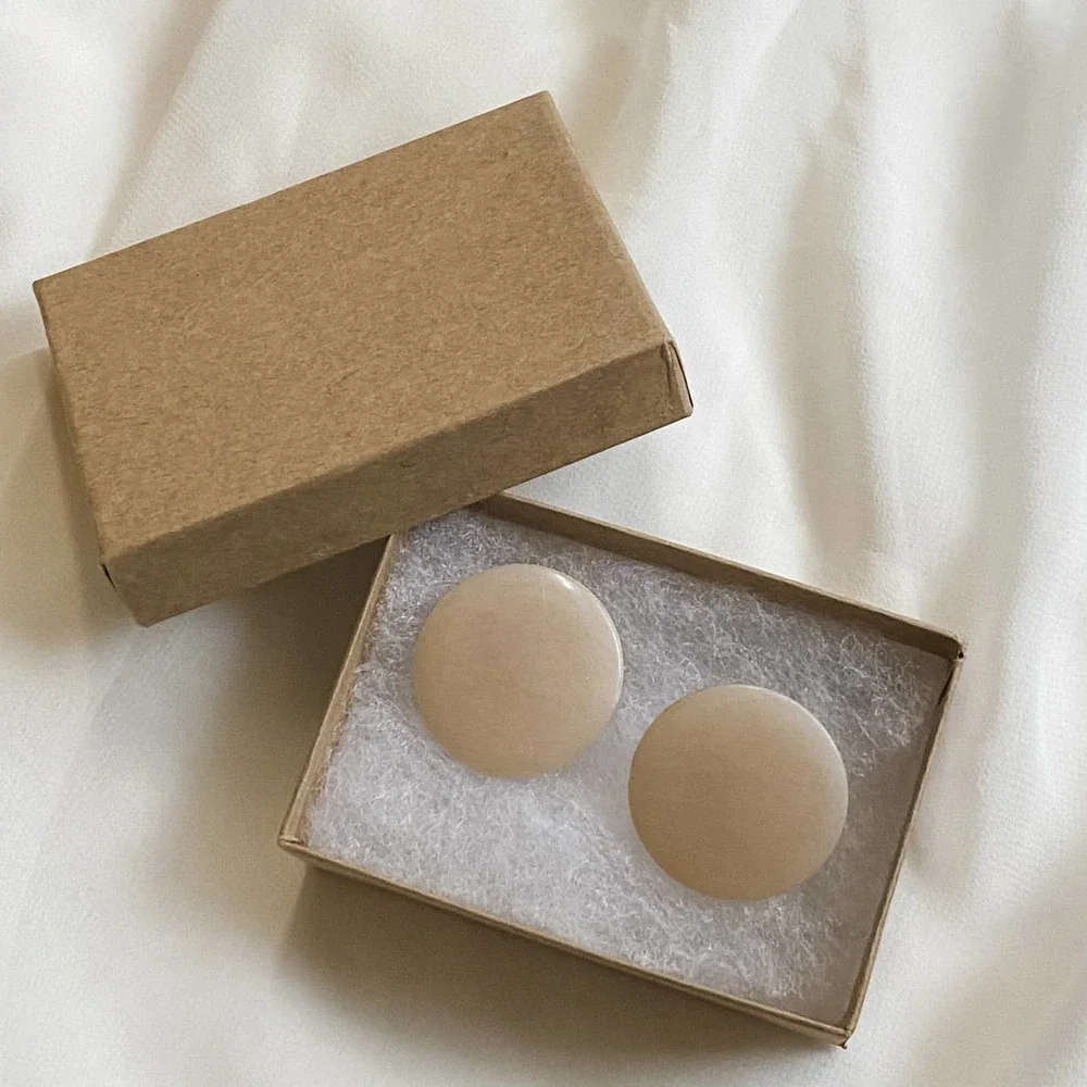 VTG Soft Beige Neutral Circle Clip Earrings - Picture 5 of 6